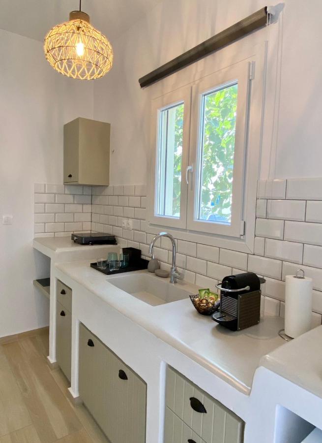 Batsi Seaside Apartment Екстериор снимка