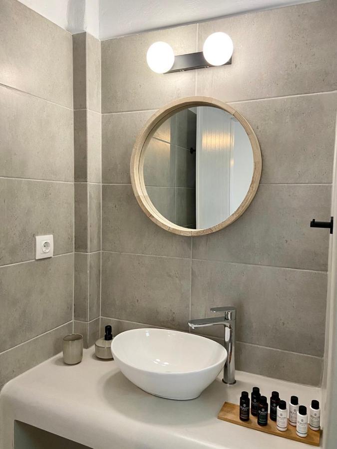 Batsi Seaside Apartment Екстериор снимка